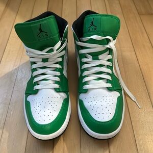 Jordan Retro 1 Mid size 12